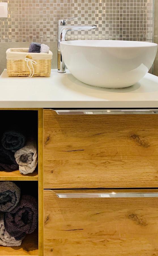 Modern Silver Apartment クラクフ エクステリア 写真